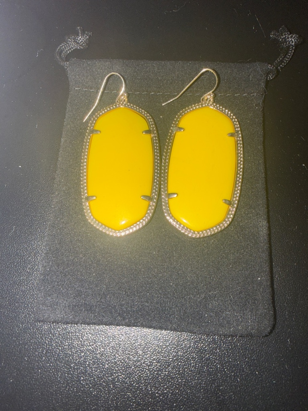 Kendra Scott Elle - Large Yellow/Gold Drop Earrings - Women Jewelry✨✨
